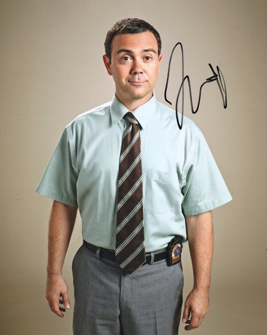 JOE LO TRUGLIO SIGNED BROOKLYN NINE-NINE 8X10 PHOTO (7)