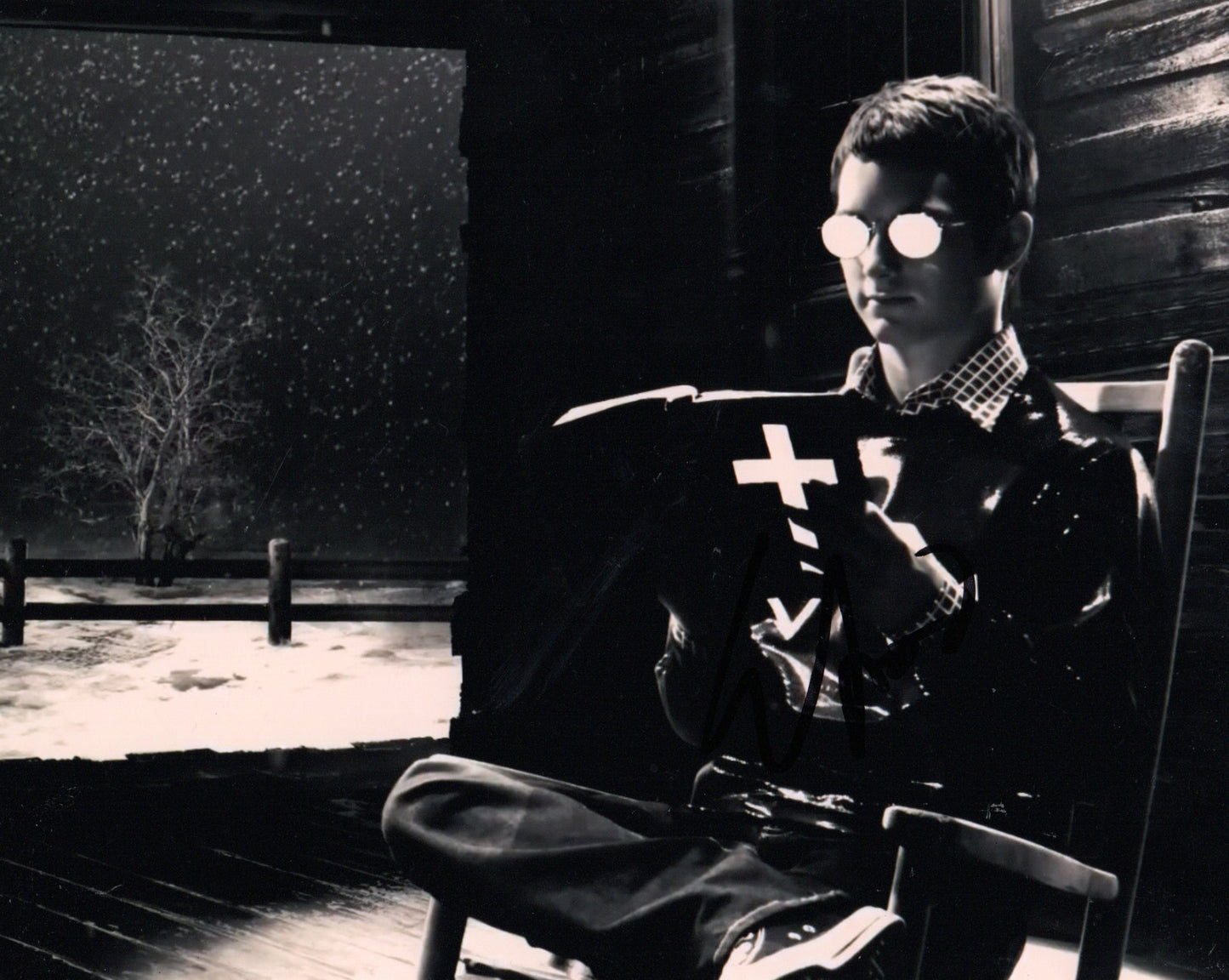 ELIJAH WOOD SIGNED SIN CITY 8X10 PHOTO (2) VIDEO PROOF