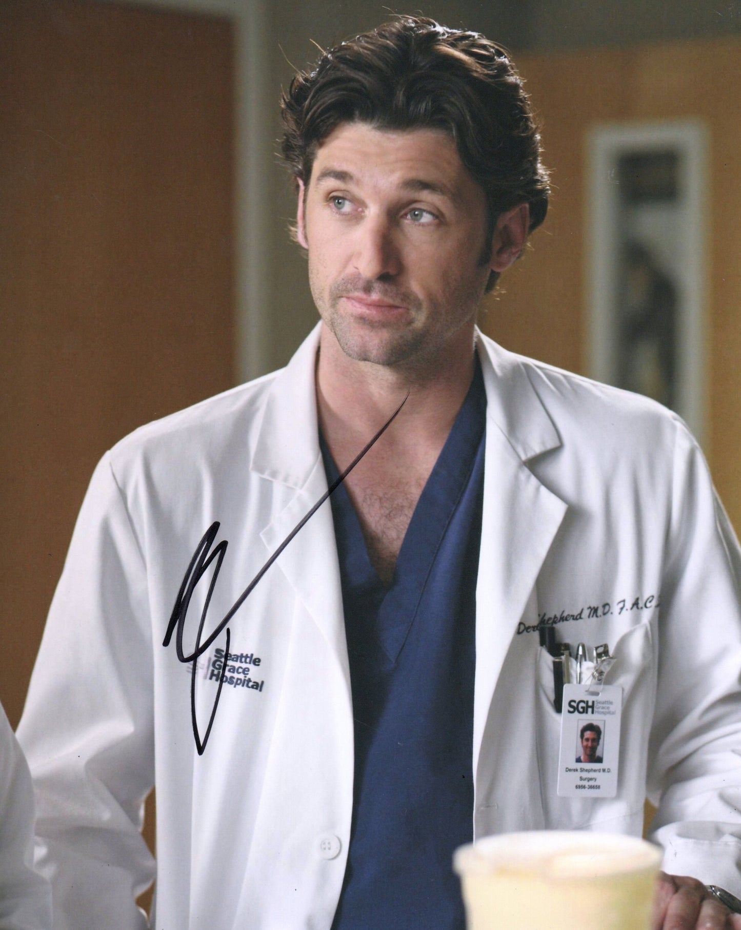 PATRICK DEMPSEY SIGNED GREY'S ANATOMY 8X10 PHOTO (3)