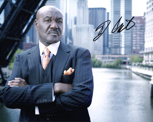 DELROY LINDO SIGNED THE CHICAGO CODE 8X10 PHOTO video proof