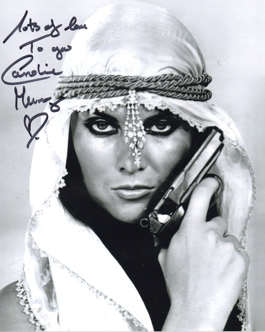 CAROLINE MUNRO SIGNED SEXY JAMES BOND 10X8 PHOTO (11)