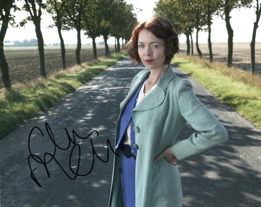 ANNA MAXWELL MARTIN SIGNED SOUTH RIDING 10X8 PHOTO