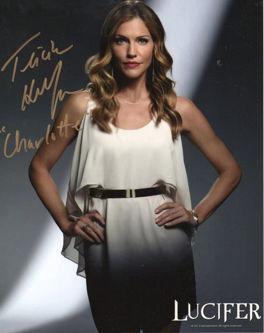 TRICIA HELFER SIGNED LUCIFER 10X8 PHOTO (2)