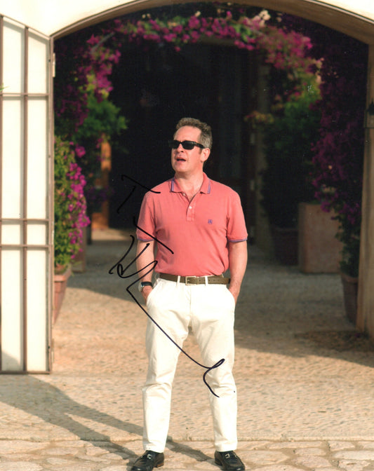 TOM HOLLANDER SIGNED THE NIGHT MANAGER 8X10 PHOTO