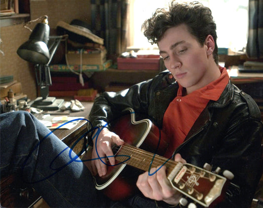 AARON TAYLOR-JOHNSON SIGNED NOWHERE BOY 8X10 PHOTO