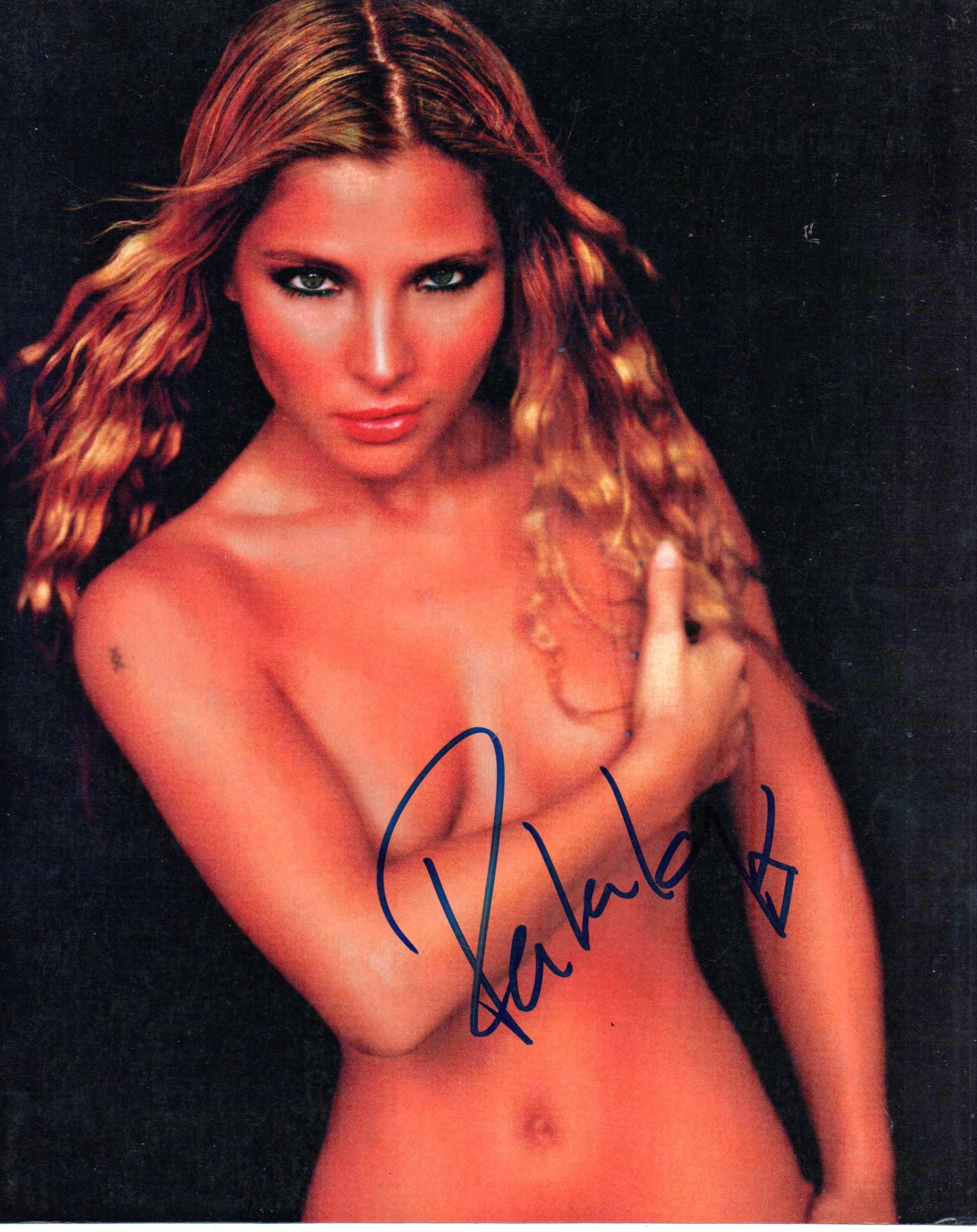 ELSA PATAKY SIGNED SEXY 10X8 PHOTO