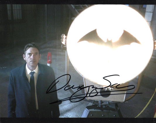 DOUGRAY SCOTT SIGNED BATWOMAN 8X10 PHOTO (3)