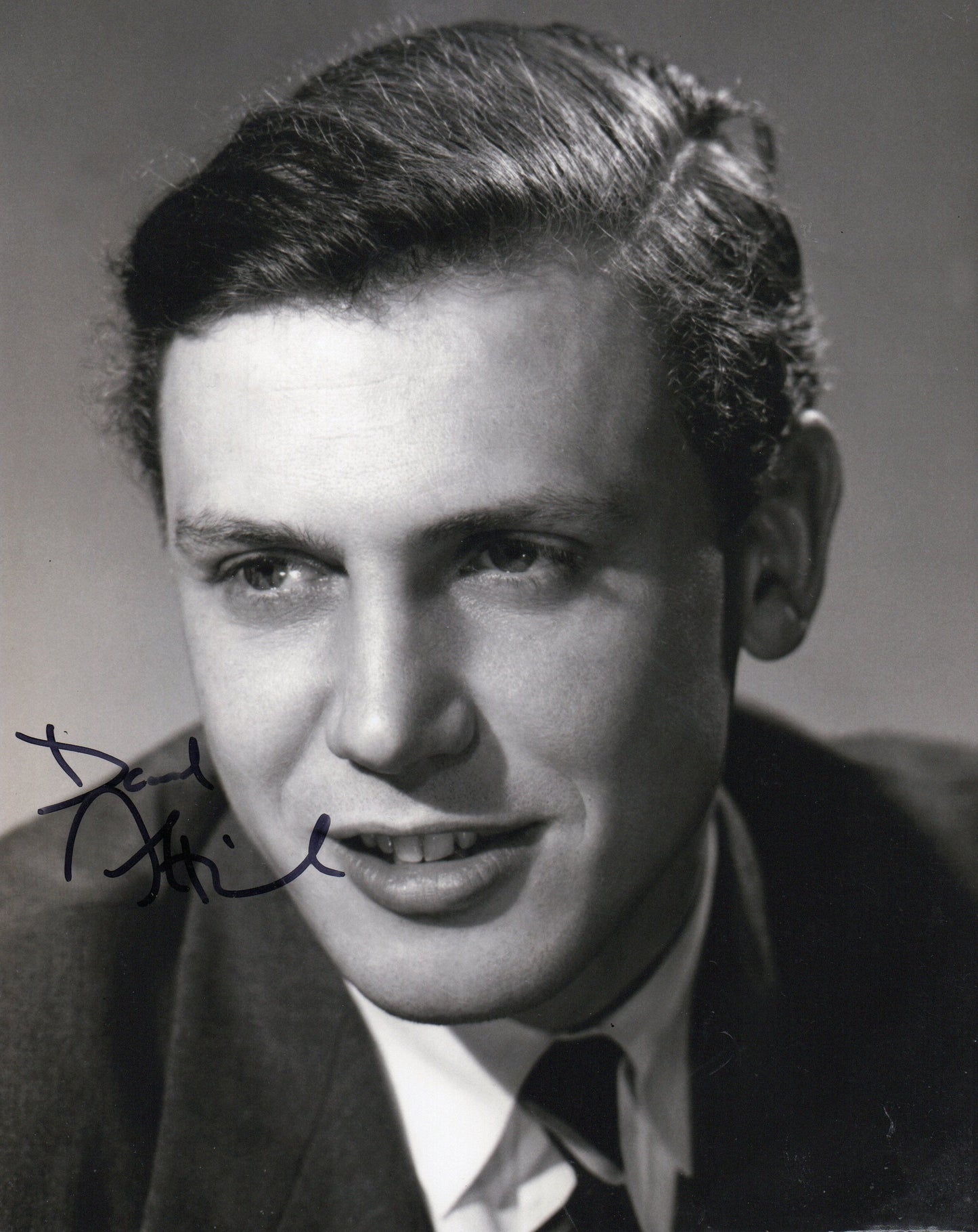 SIR DAVID ATTENBOROUGH SIGNED YOUNG 8X10 PHOTO