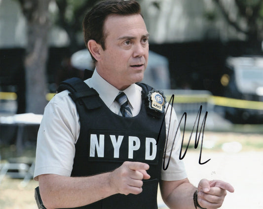 JOE LO TRUGLIO SIGNED BROOKLYN NINE-NINE 8X10 PHOTO (9)