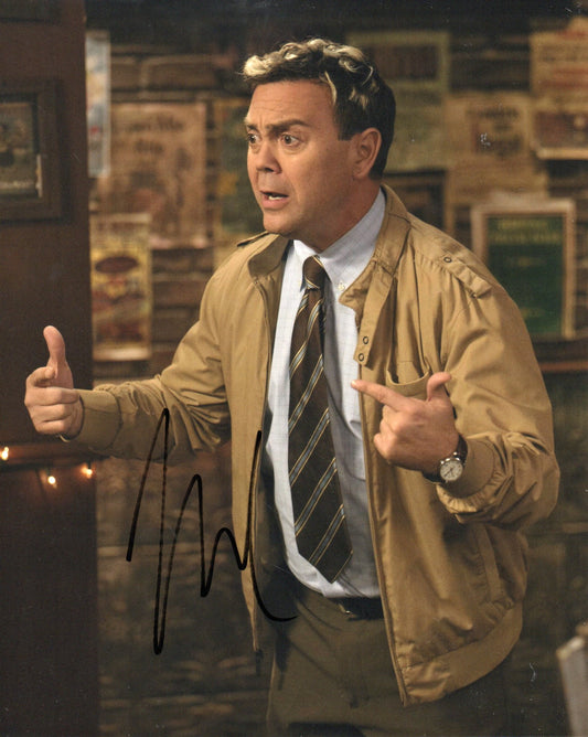 JOE LO TRUGLIO SIGNED BROOKLYN NINE-NINE 8X10 PHOTO (10)