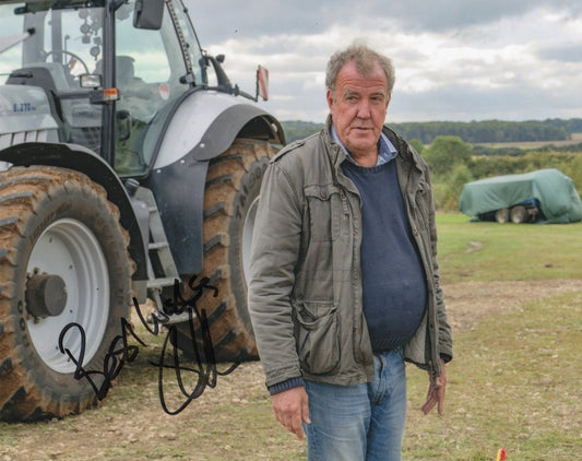 JEREMY CLARKSON SIGNED CLARKSON'S FARM 8X10 PHOTO (4)