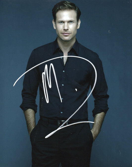 MATTHEW DAVIS SIGNED THE VAMPIRE DIARIES 8X10 PHOTO (1)