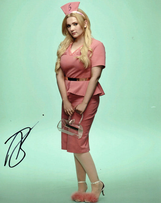 ABIGAIL BRESLIN SIGNED SCREAM QUEENS 10X8 PHOTO