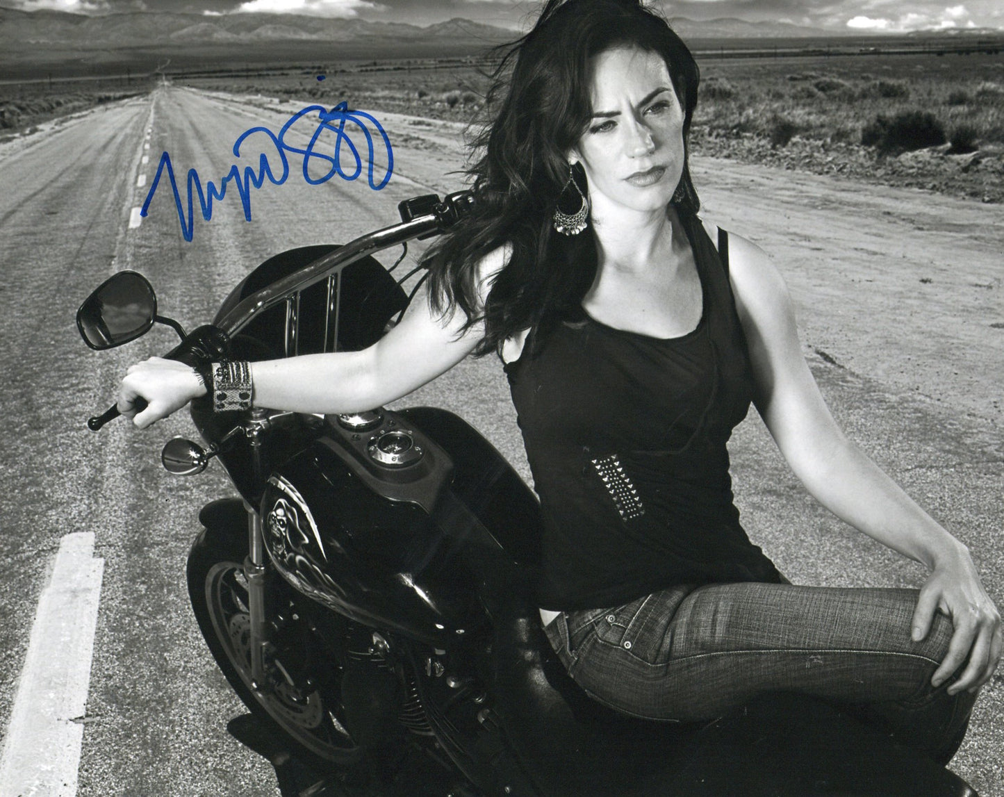 MAGGIE SIFF SIGNED SONS OF ANARCHY 10X8 PHOTO (1)