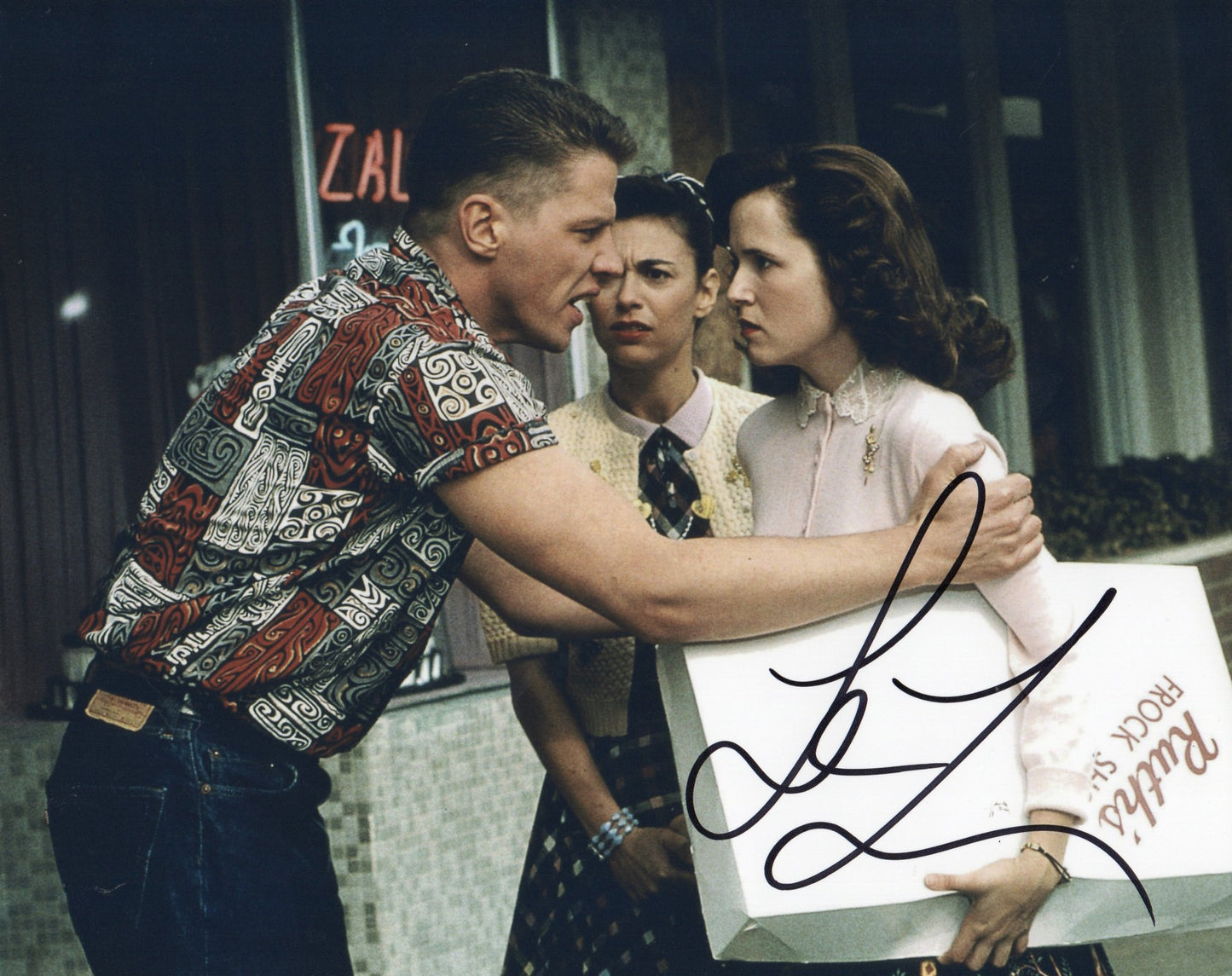 LEA THOMPSON SIGNED BACK TO THE FUTURE 10X8 PHOTO(4)