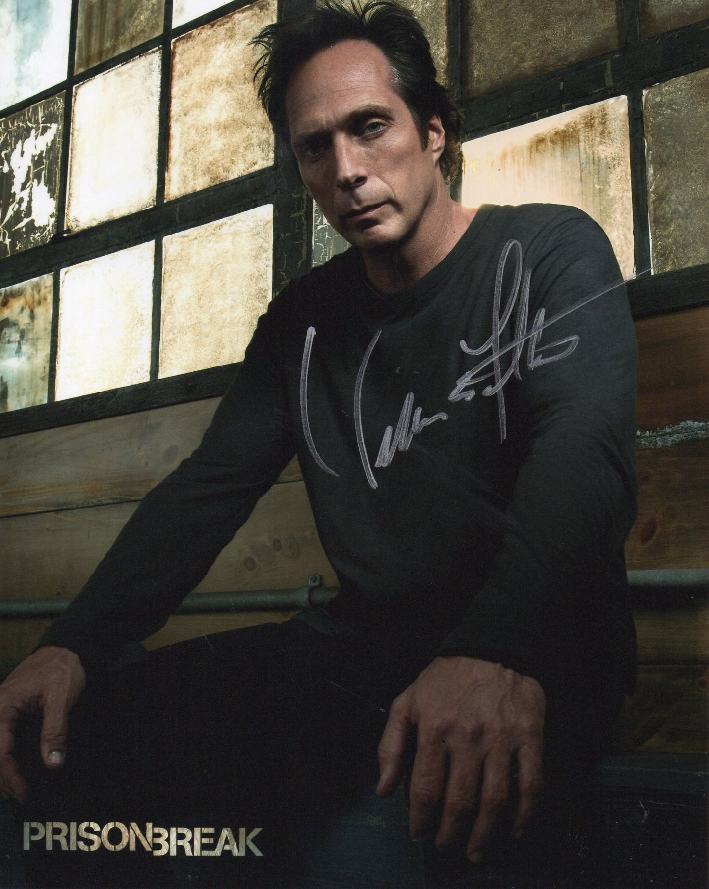 WILLIAM FICHTNER SIGNED PRISON BREAK 8X10 PHOTO
