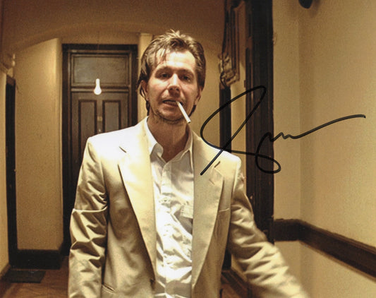 GARY OLDMAN SIGNED LEON 8X10 PHOTO