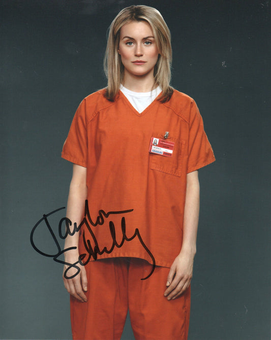 TAYLOR SCHILLING SIGNED ORANGE IS THE NEW BLACK 8X10 PHOTO (1)