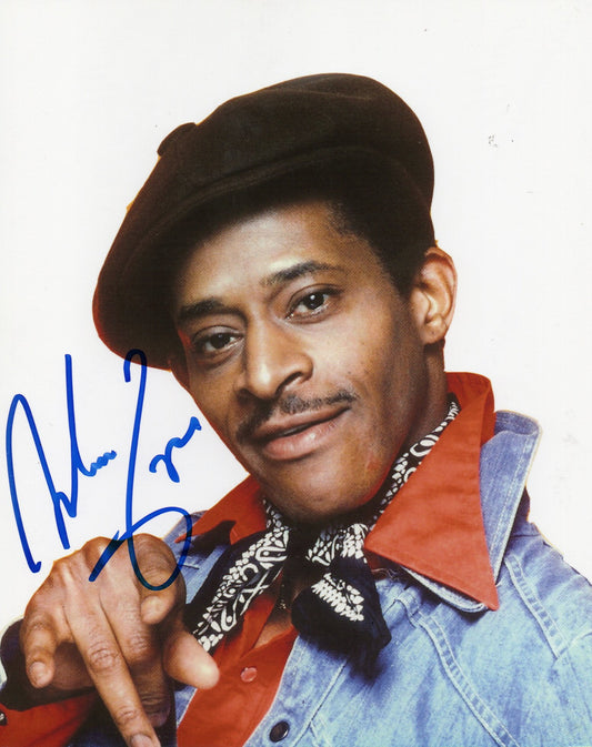 ANTONIO FARGAS SIGNED STARSKY AND HUTCH 8X10 PHOTO (2)