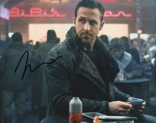 RYAN GOSLING SIGNED BLADE RUNNER 2049 PHOTO