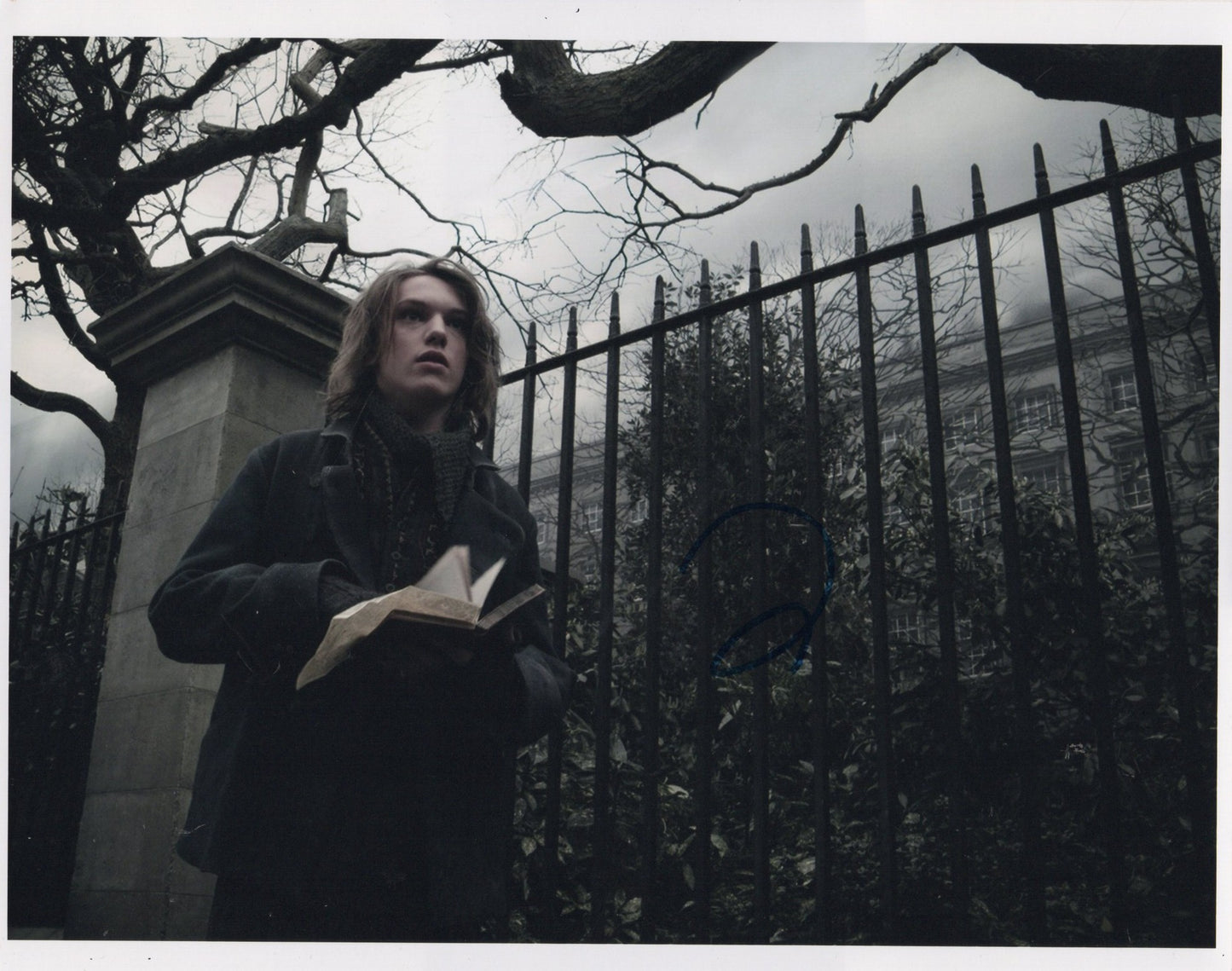 JAMIE CAMPBELL BOWER SIGNED SWEENEY TODD 8X10 PHOTO (1)