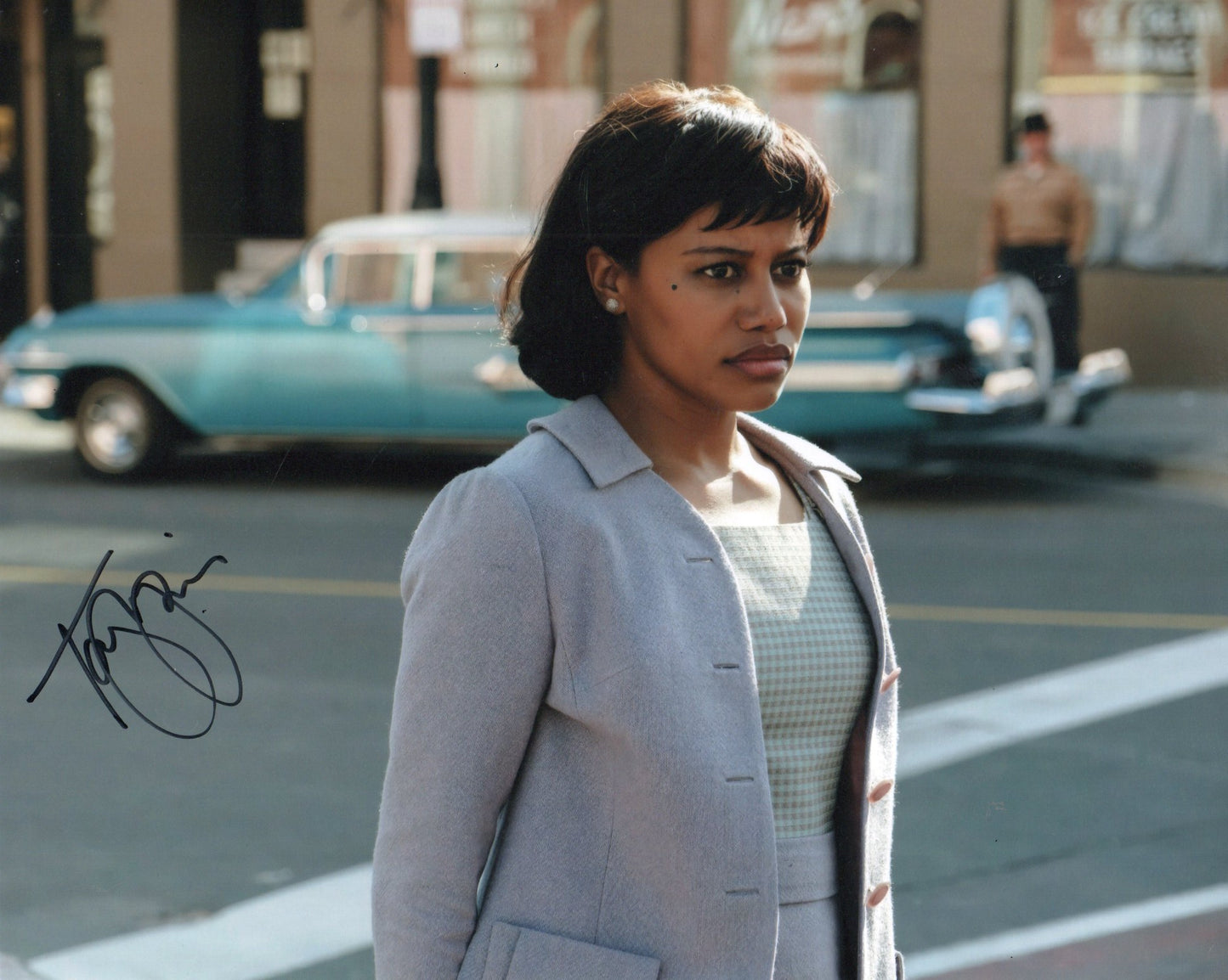TAYLOR PAIGE SIGNED IT: WELCOME TO DERRY 10X8 PHOTO (1)
