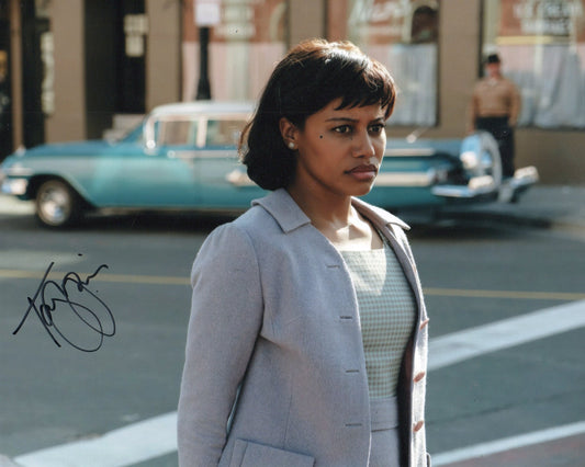 TAYLOR PAIGE SIGNED IT: WELCOME TO DERRY 10X8 PHOTO (1)