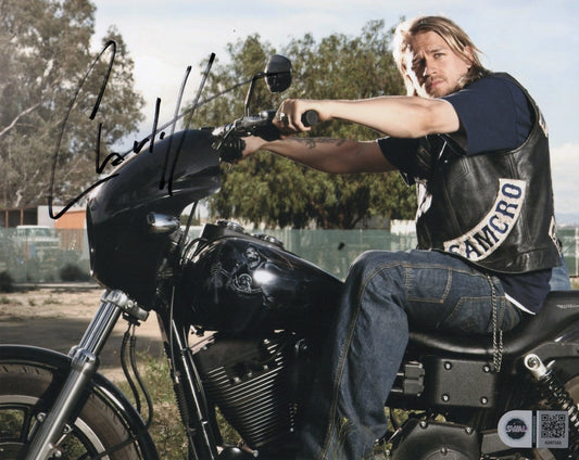 CHARLIE HUNNAM SIGNED SONS OF ANARCHY 8X10 PHOTO (4) ALSO SWAU