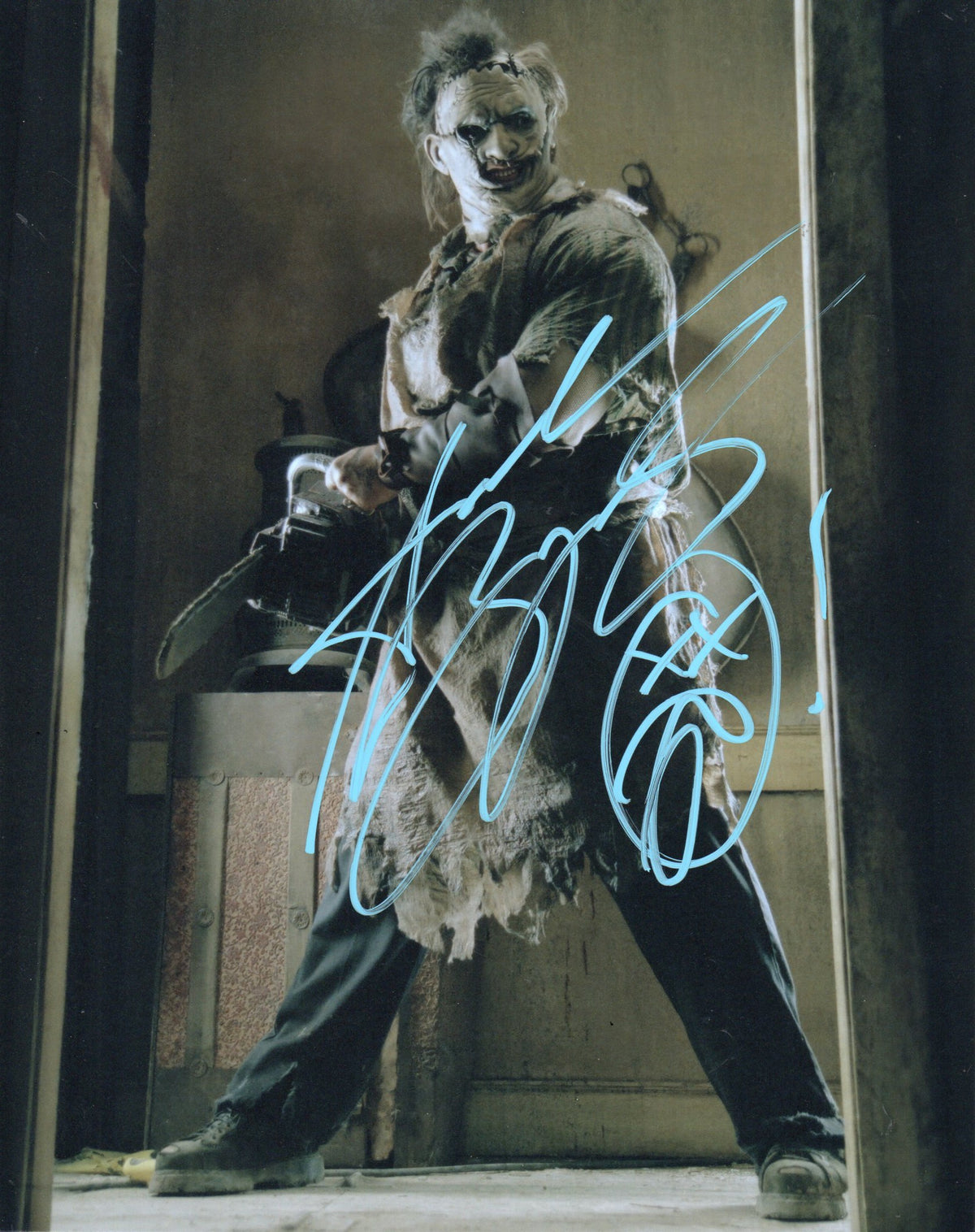 ANDREW BRYNIARSKI SIGNED 8X10 THE TEXAS CHAINSAW MASSACRE PHOTO (1)