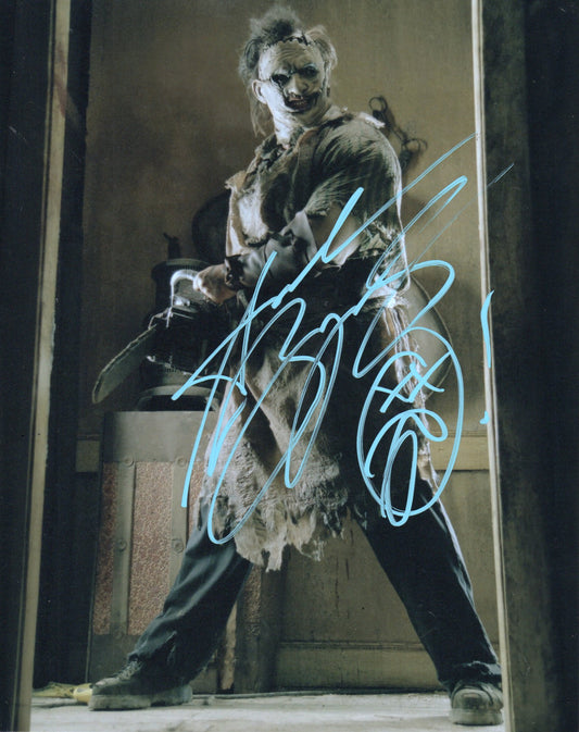 ANDREW BRYNIARSKI SIGNED 8X10 THE TEXAS CHAINSAW MASSACRE PHOTO (1)