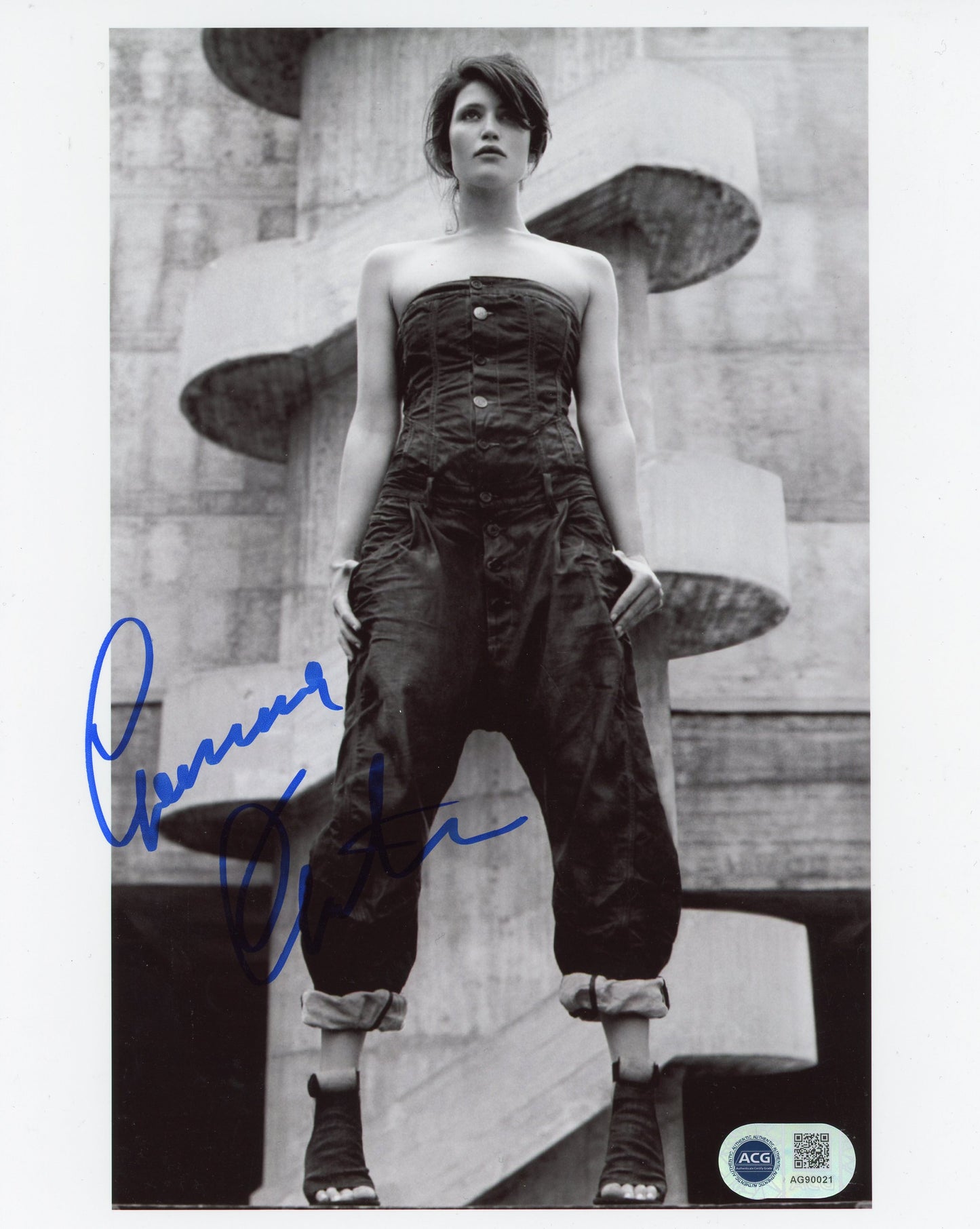 GEMMA ARTERTON SIGNED SEXY 10X8 PHOTO (4) ALSO ACG CERTIFICATION