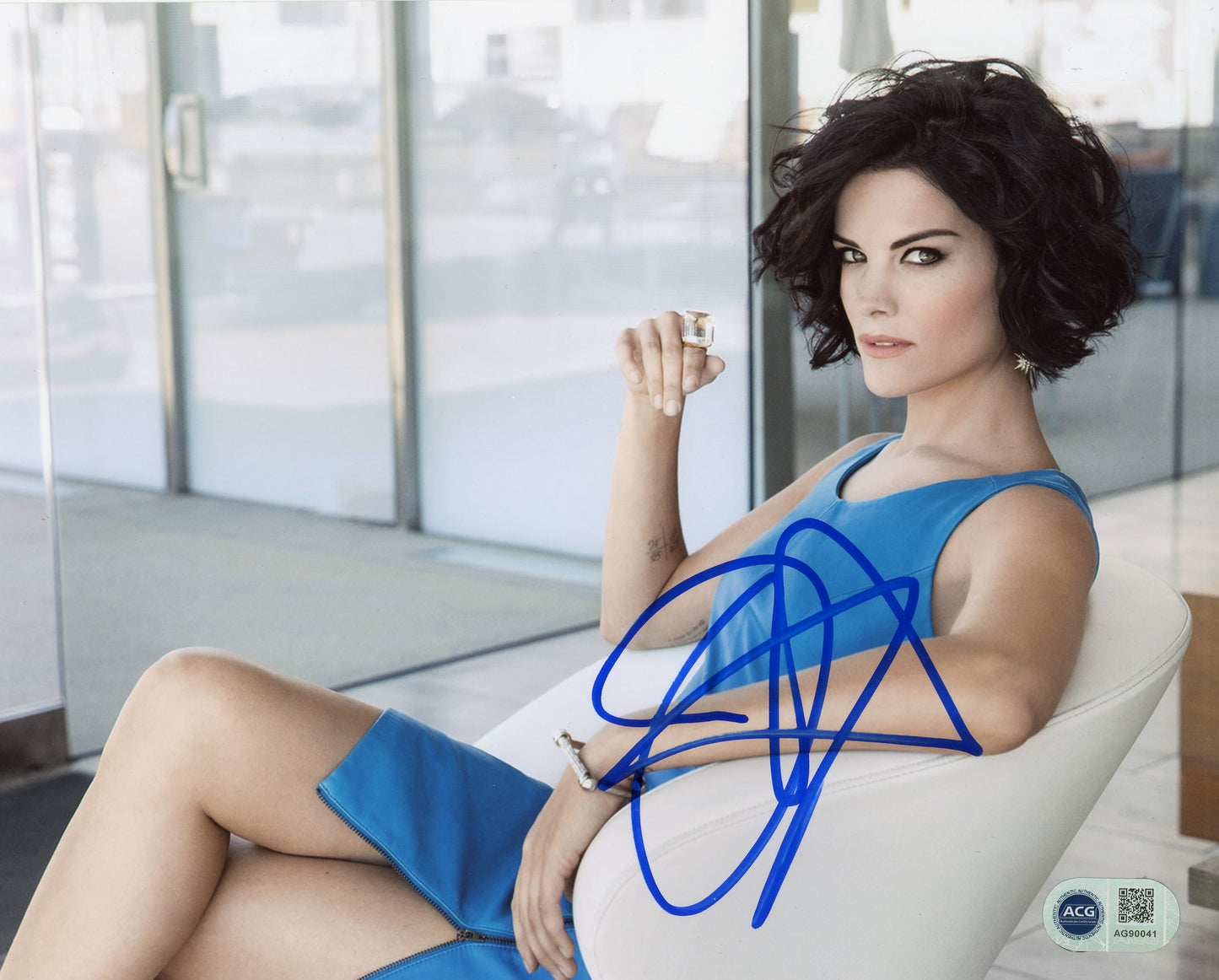 JAIMIE ALEXANDER SIGNED SEXY 10X8 PHOTO (5) ALSO ACG CERTIFICATION