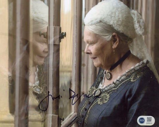 JUDI DENCH SIGNED VICTORIA AND ABDUL 10X8 PHOTO ALSO ACG CERT AUTHENTICATION