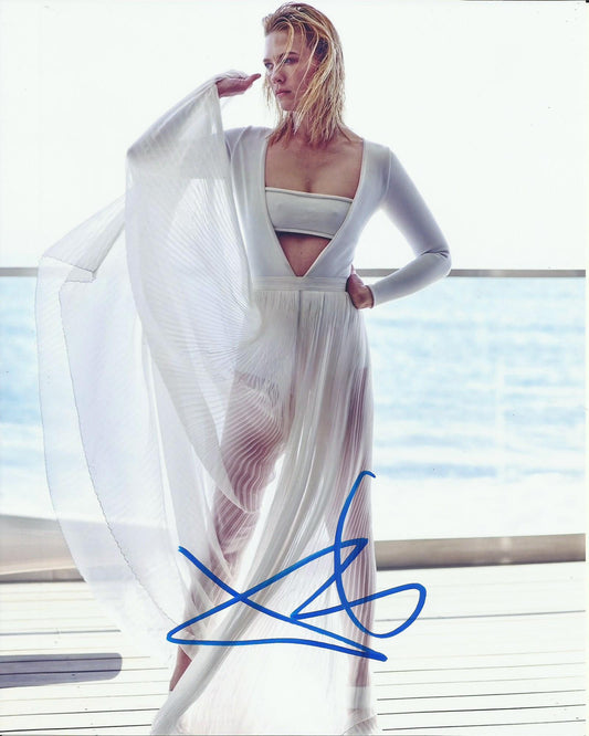 JANUARY JONES SIGNED SEXY 10X8 PHOTO (3)