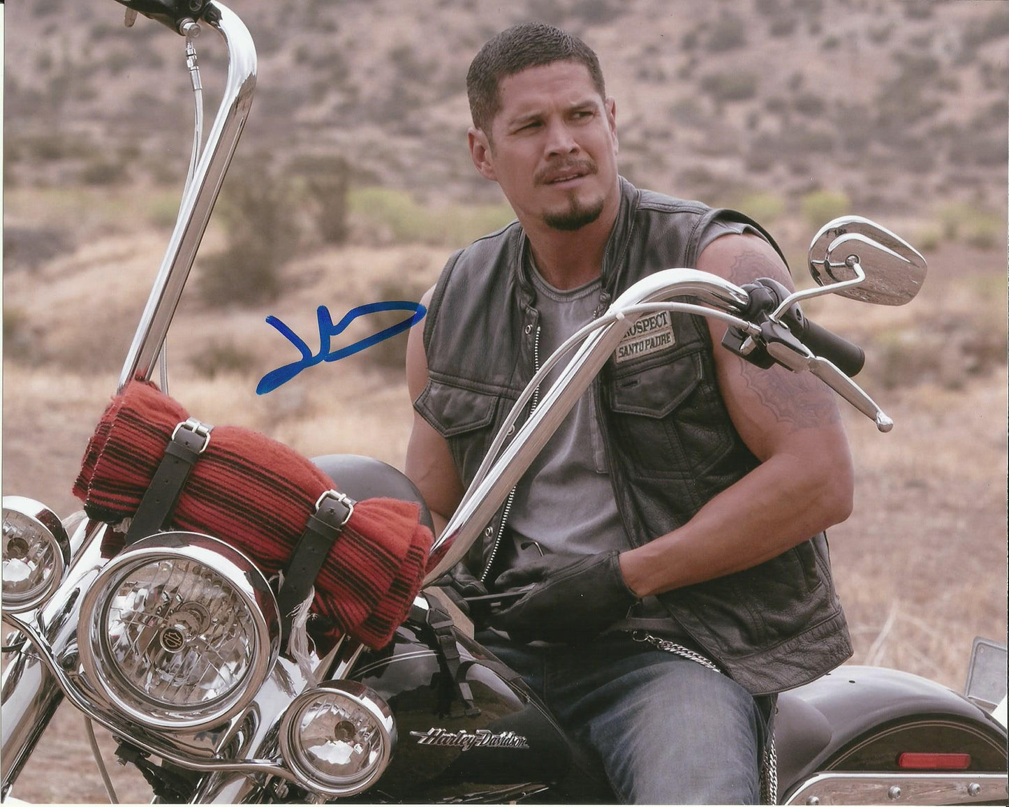 JD PARDO SIGNED MAYANS M.C 8X10 PHOTO (3)