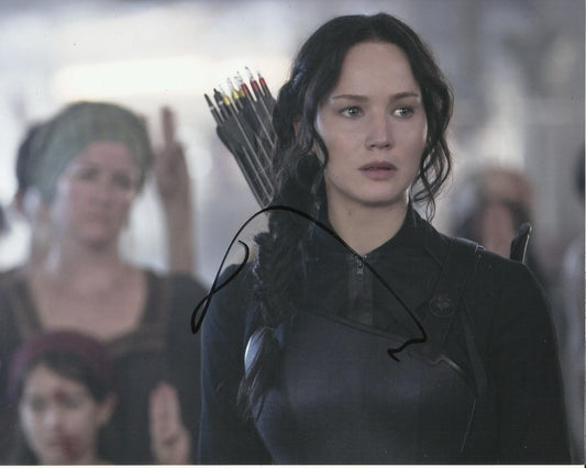 JENNIFER LAWRENCE SIGNED THE HUNGER GAMES 8X10 PHOTO (5)