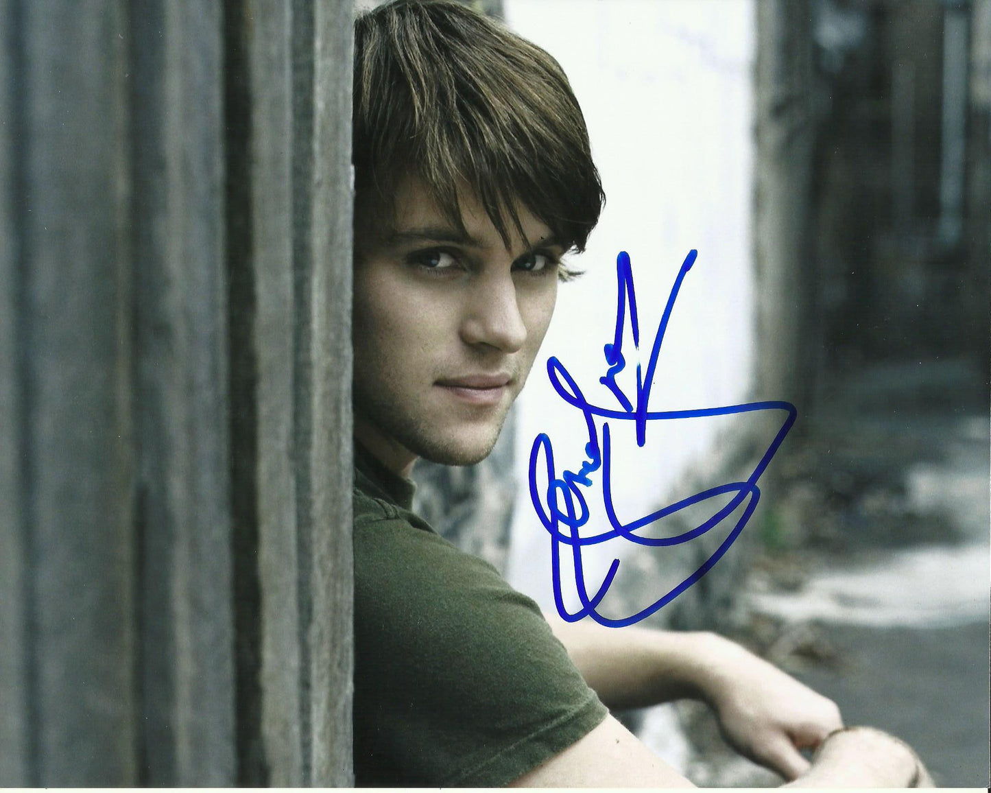 JESSE SPENCER SIGNED 8X10 PHOTO (2)