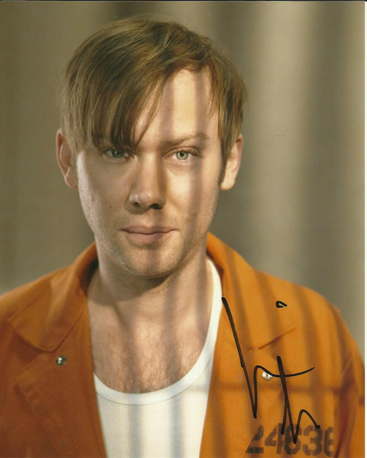 JIMMI SIMPSON SIGNED BREAKOUT KINGS 8X10 PHOTO (2)
