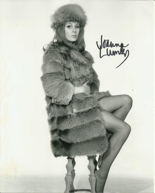 JOANNA LUMLEY SIGNED YOUNG SEXY 10X8 PHOTO (8)