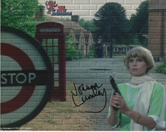 JOANNA LUMLEY SIGNED SEXY THE NEW AVENGERS 10X8 PHOTO (7)