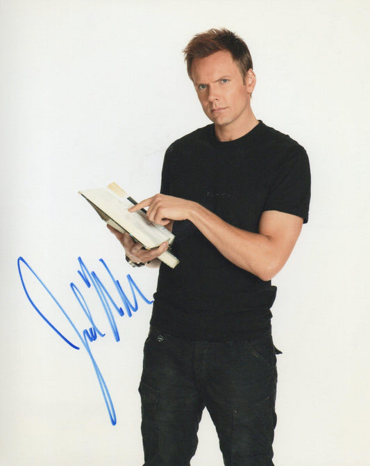 JOEL McHALE SIGNED COMMUNITY 8X10 PHOTO (1)