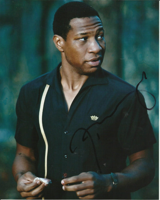 JONATHAN MAJORS SIGNED LOVECRAFT COUNTRY 8X10 PHOTO (2)