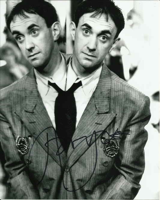 JONATHAN PRYCE SIGNED BRAZIL 8X10 PHOTO (3)