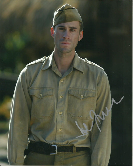 JOSEPH FIENNES SIGNED THE GREAT RAID 8X10 PHOTO
