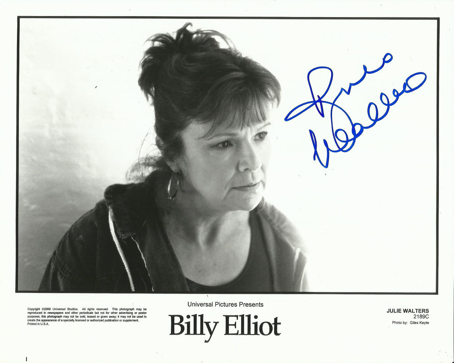 JULIE WALTERS SIGNED BILLY ELLIOT 10X8 PHOTO