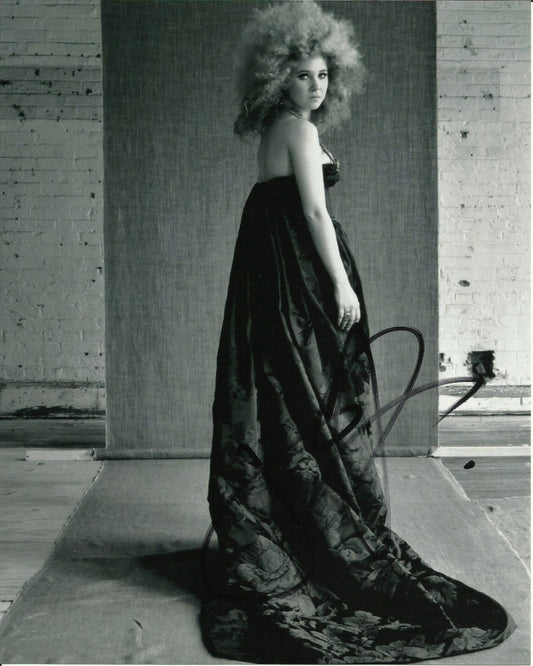 JUNO TEMPLE SIGNED SEXY 10X8 PHOTO (6)