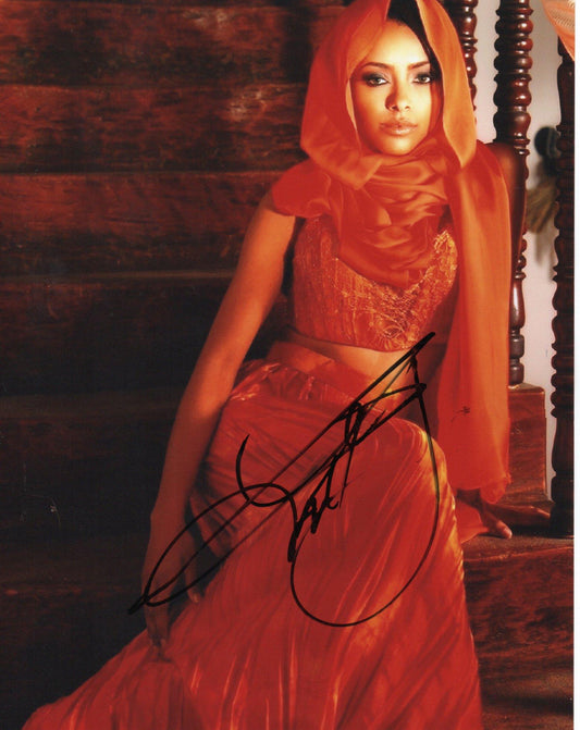 KAT GRAHAM SIGNED SEXY 10X8 PHOTO (1)
