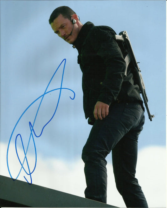 LUKE EVANS SIGNED FAST AND FURIOUS 8X10 PHOTO