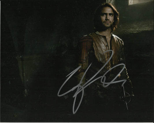 LUKE PASQUALINO SIGNED THE MUSKETEERS 8X10 PHOTO (6)