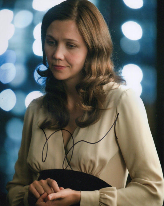 MAGGIE GYLLENHAAL SIGNED THE DARK KNIGHT 10X8 PHOTO (3)
